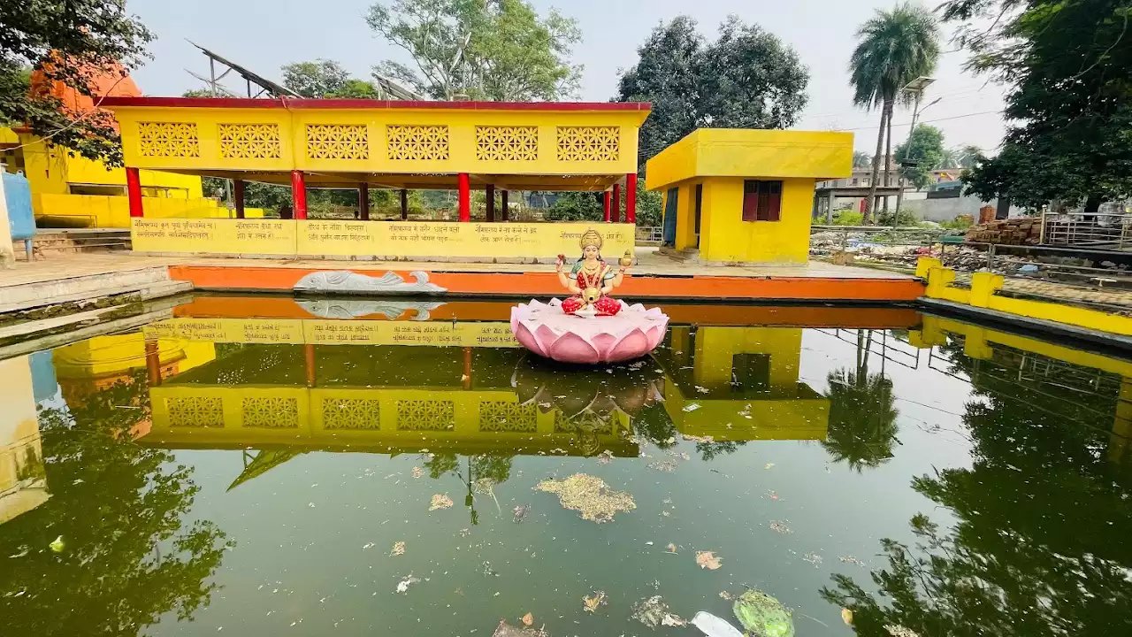 Taxi in Naimisharanya