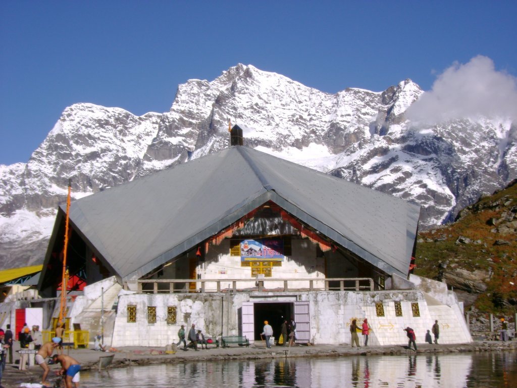 Taxi in Govindghat