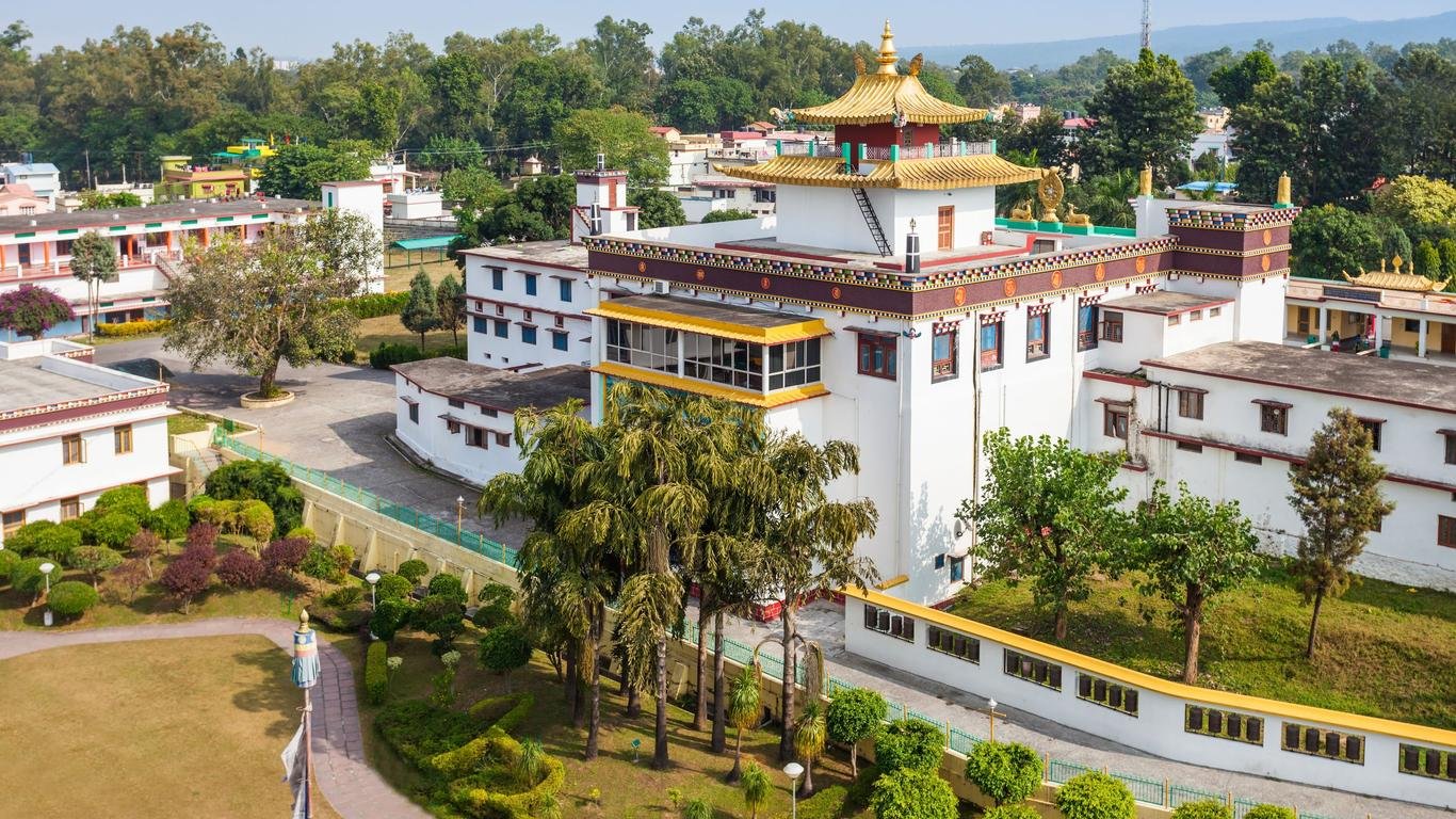 Dehradun Family Holiday Experience – Caves, Waterfalls & Mountain Magic