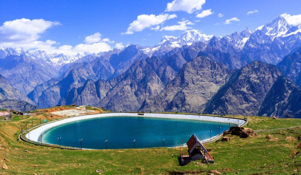 Taxi Service in Auli